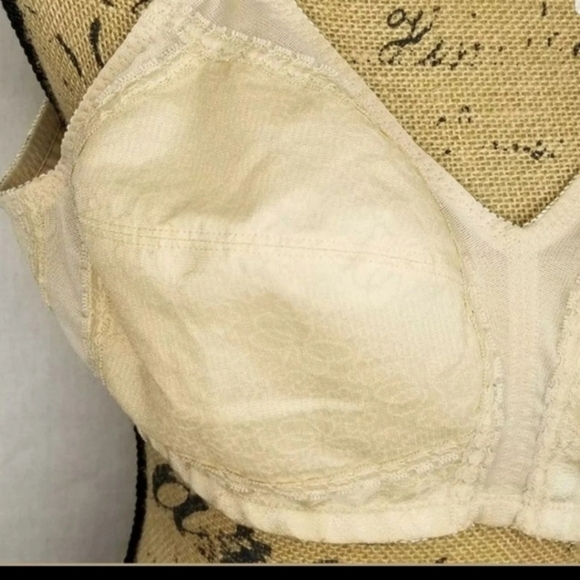 Underscore Wireless Full Coverage Bra 40C‎ - Picture 3 of 10